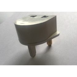 ADAPTADOR DE EUROPA A UK BLANCO SIN TT