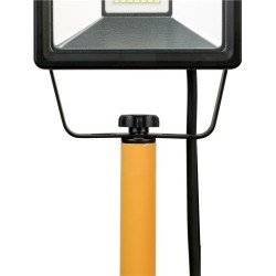 FOCO LED PORTATIL+TRIPODE IP65 30W 2250l