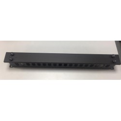 PASAHILOS 19" CON TAPA 4 TETONES 1U 7cm