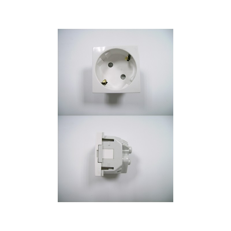 SCHUKO DE 45x45 CON PROTECCION BLANCO